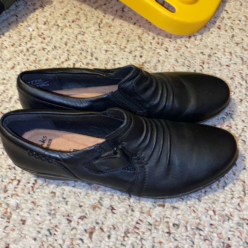 Clark's EVERLAY CODA Black Leather Loafers Soft Cushion 8M  NEW